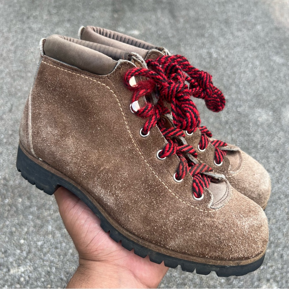 Women's 7.5 Danner Vanquish Vibram Sole Vintage Hiking Boots Made In Italy